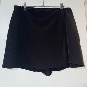 Express Black Women's Skort